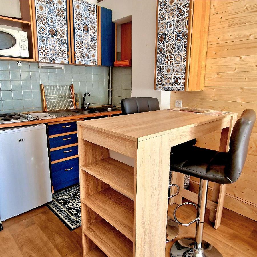 studio entier 25m2 proche centre ville Font Romeu Extérieur photo