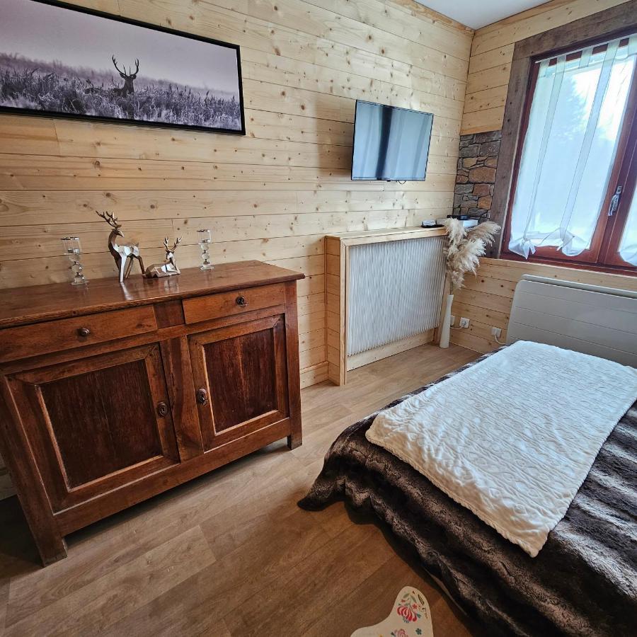 studio entier 25m2 proche centre ville Font Romeu Extérieur photo